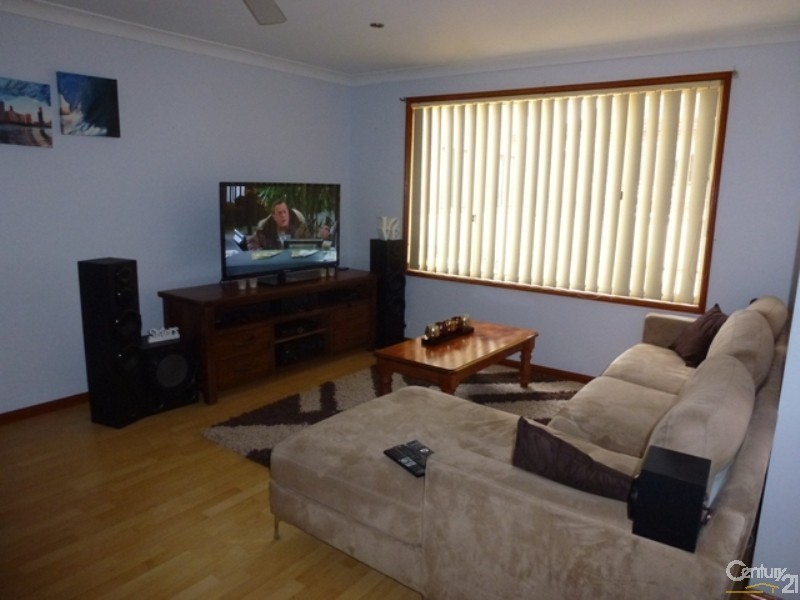 4/14 Angophora Drive, Warabrook NSW 2304