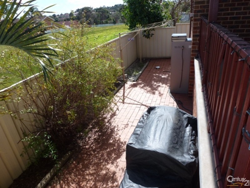 4/14 Angophora Drive, Warabrook NSW 2304