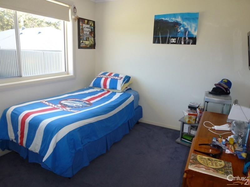 24 Graysynd Circuit, Cameron Park NSW 2285