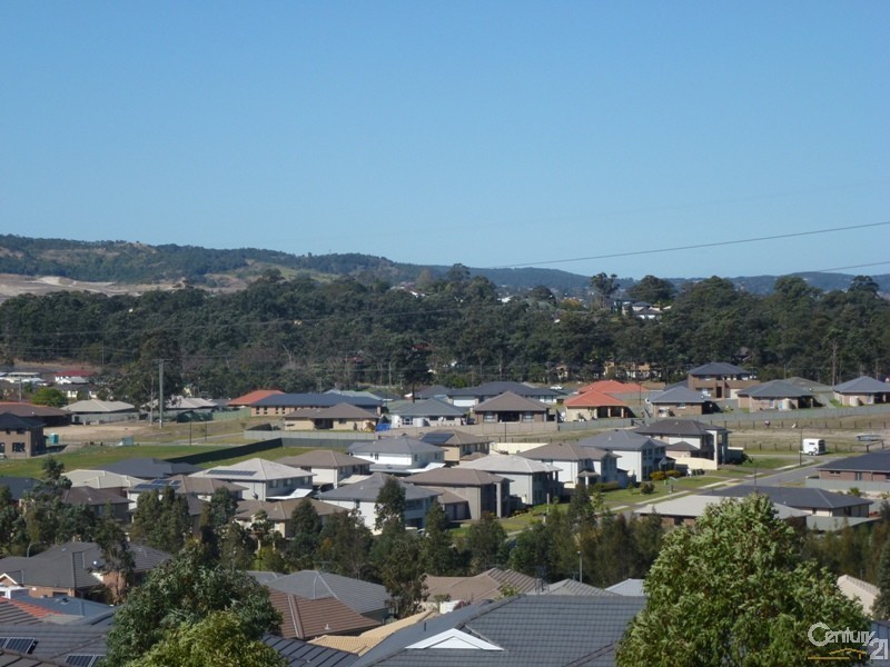 24 Graysynd Circuit, Cameron Park NSW 2285