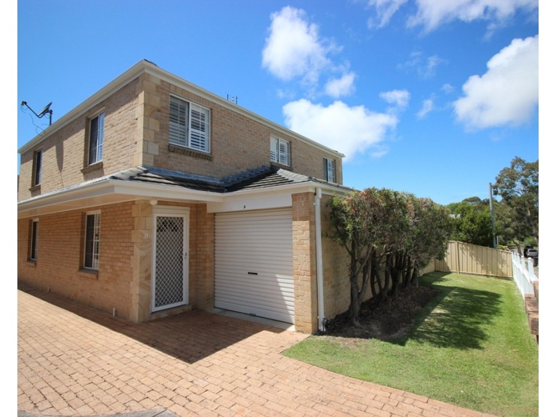 8/30 Mulbinga Street, Charlestown NSW 2290