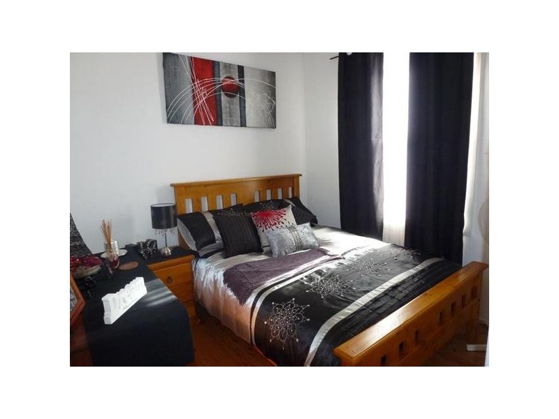 1a Boston Close, Cardiff NSW 2285