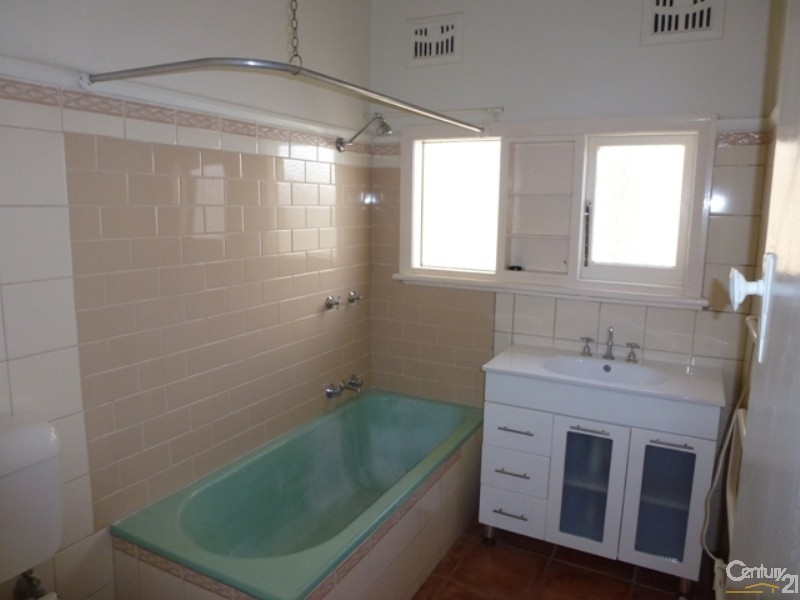 7 Mawson Street, Shortland NSW 2307