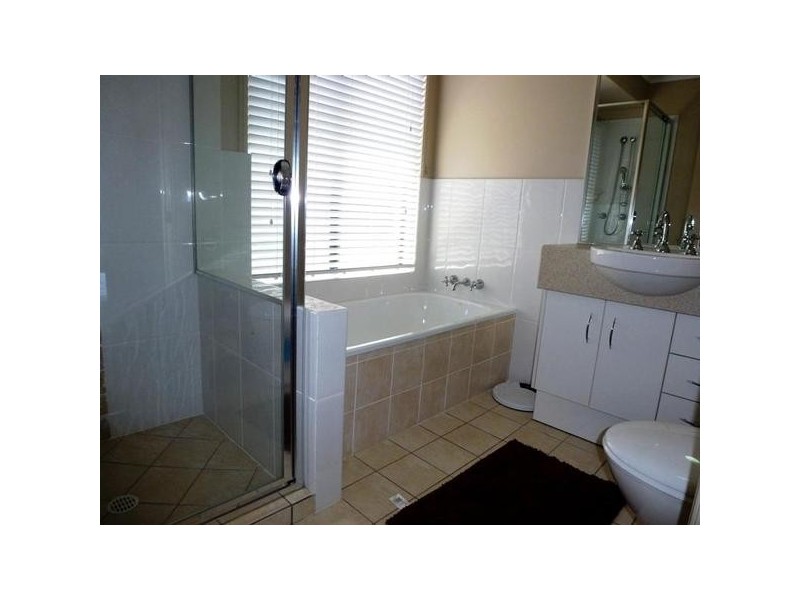 49 Northridge Drive, Cameron Park NSW 2285