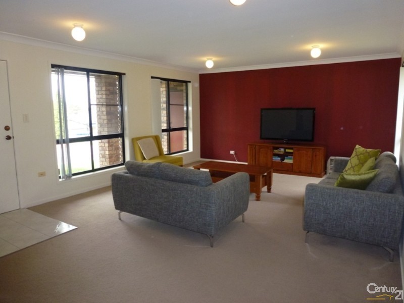 57 Harris Street, Cameron Park NSW 2285
