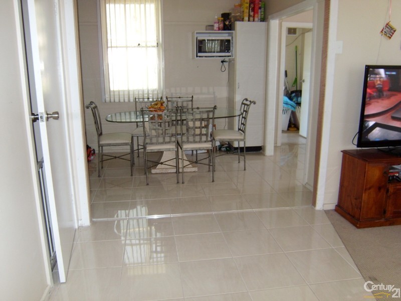 25 Stratton Road, Edgeworth NSW 2285