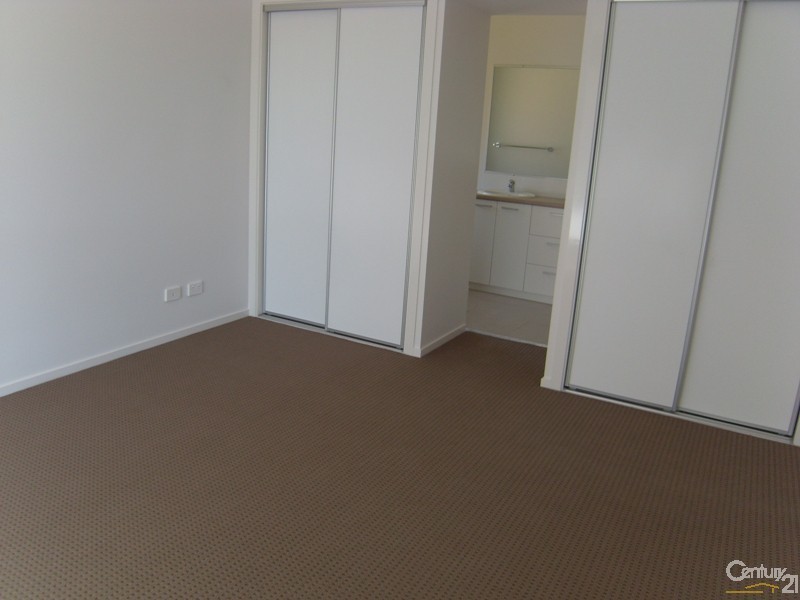 28 Raleigh Street, Cameron Park NSW 2285