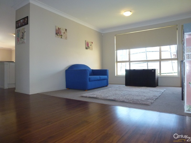 8 Stanhope Close, Maryland NSW 2287