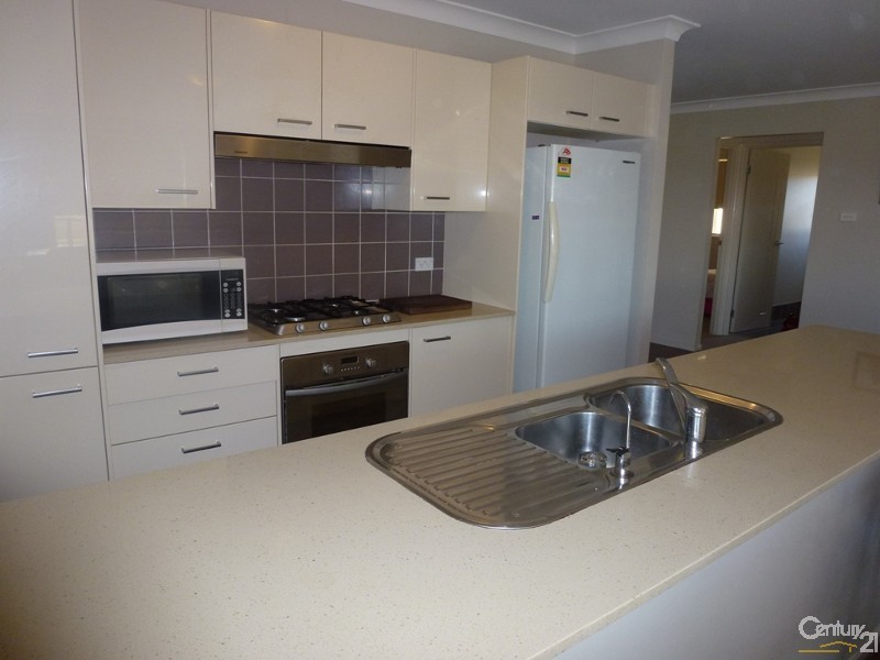 8 Stanhope Close, Maryland NSW 2287