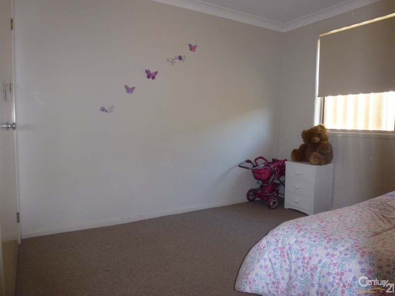 8 Stanhope Close, Maryland NSW 2287