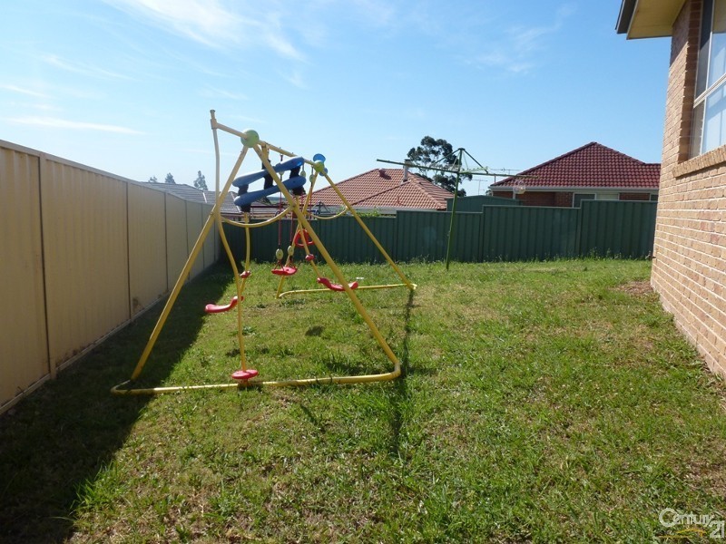 8 Stanhope Close, Maryland NSW 2287