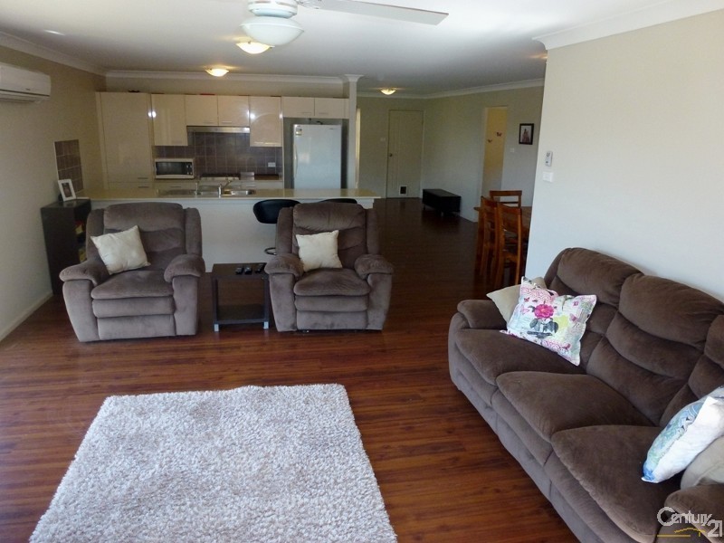 8 Stanhope Close, Maryland NSW 2287