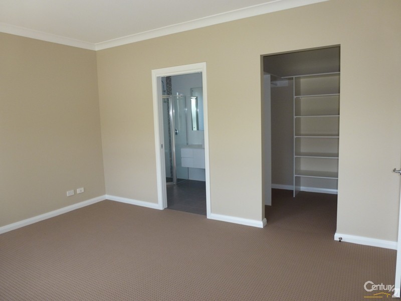 7 Graysynd Circuit, Cameron Park NSW 2285