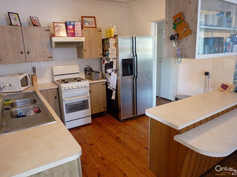 20 Raggatt Crescent, Edgeworth NSW 2285