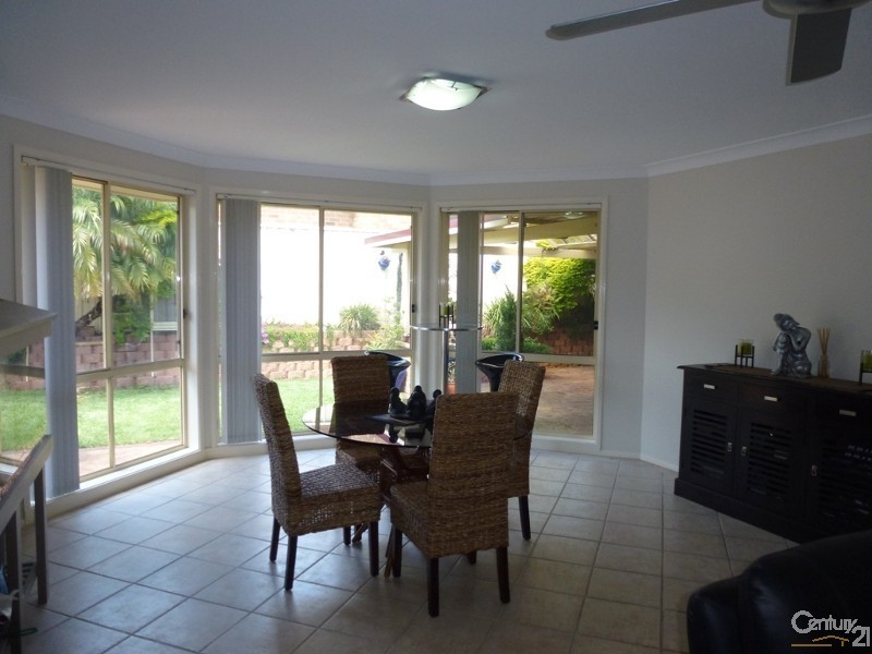 1 Amazona Way, Cameron Park NSW 2285