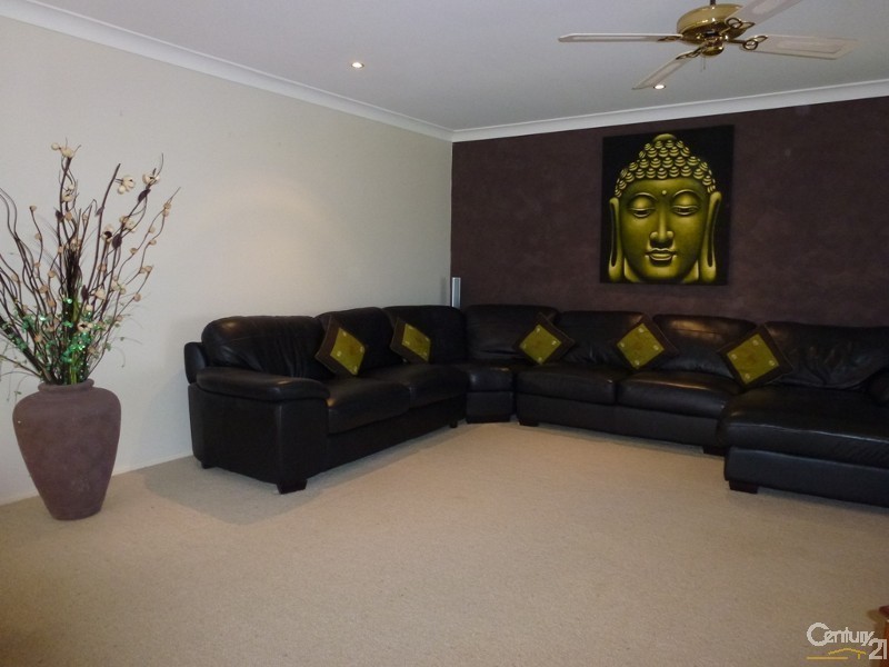 1 Amazona Way, Cameron Park NSW 2285