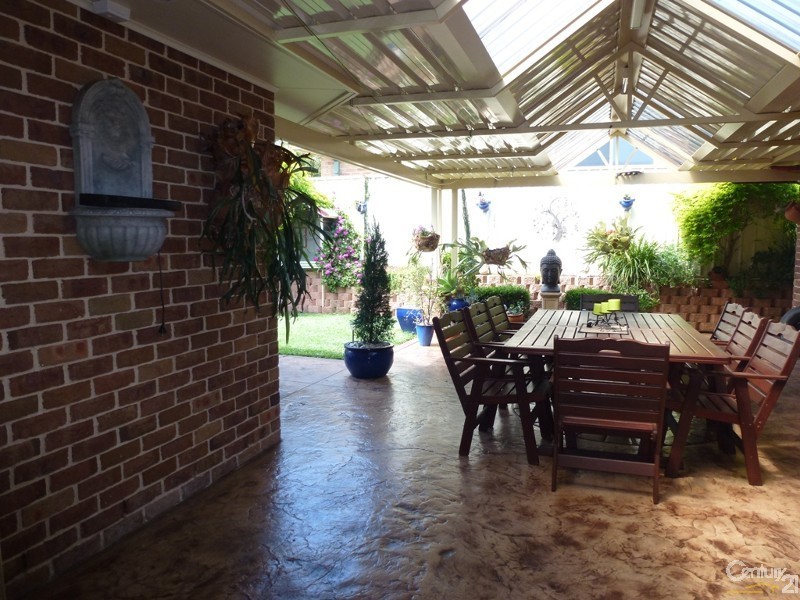 1 Amazona Way, Cameron Park NSW 2285