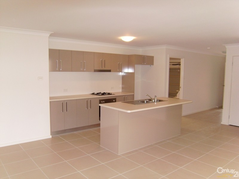 10 Graysynd Circuit, Cameron Park NSW 2285