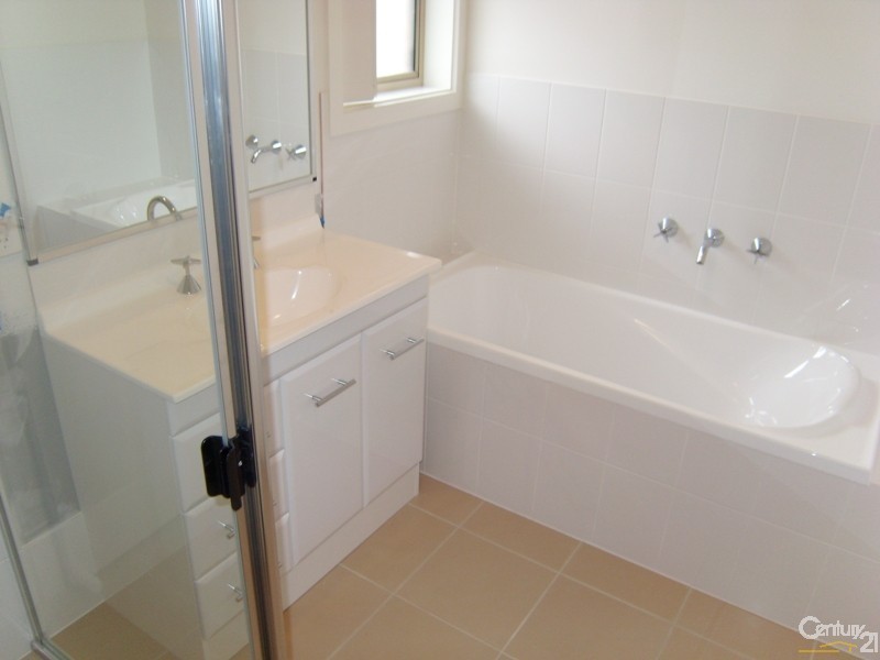 10 Graysynd Circuit, Cameron Park NSW 2285