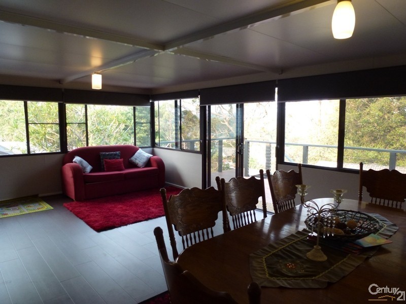 19 Carmen Road, Macquarie Hills NSW 2285