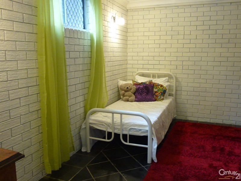 19 Carmen Road, Macquarie Hills NSW 2285