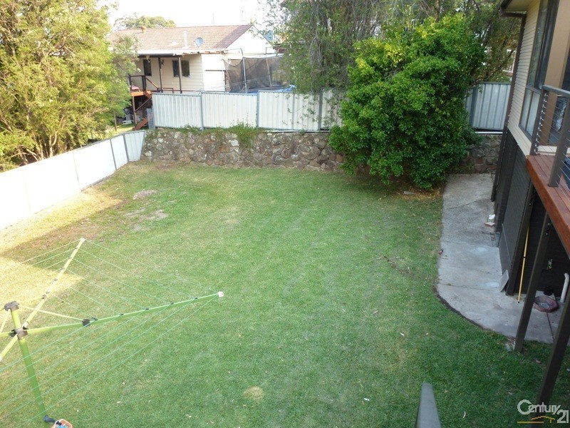 19 Carmen Road, Macquarie Hills NSW 2285