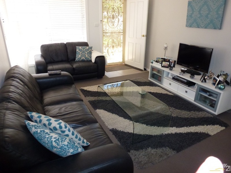 1/17A Tango Street, Mount Hutton NSW 2290