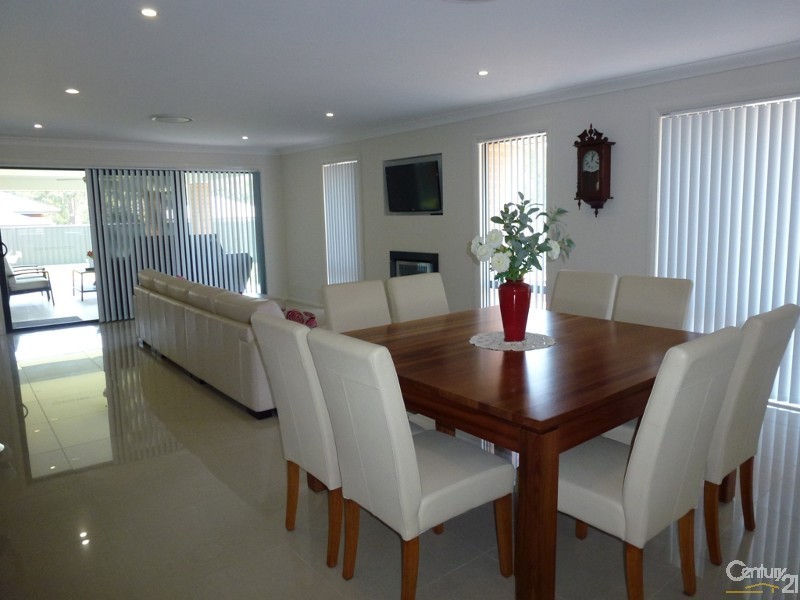 88 Northlakes Drive, Cameron Park NSW 2285