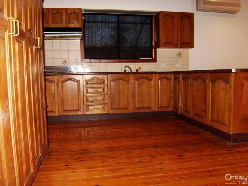 18 Beeson Street, Cardiff South NSW 2285