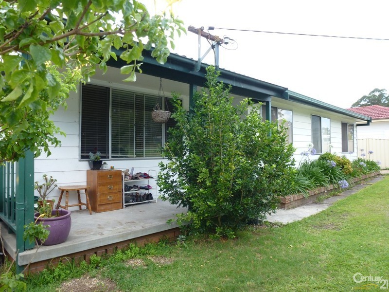 23 George Booth Drive, Edgeworth NSW 2285