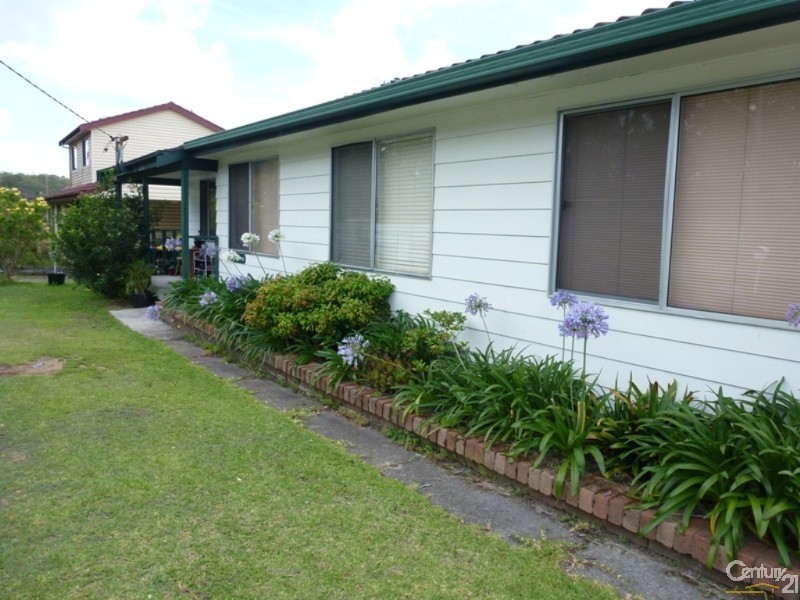 23 George Booth Drive, Edgeworth NSW 2285