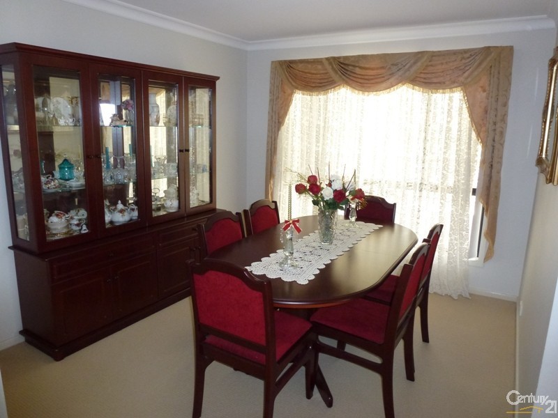 6 Atlas Grove, Cameron Park NSW 2285