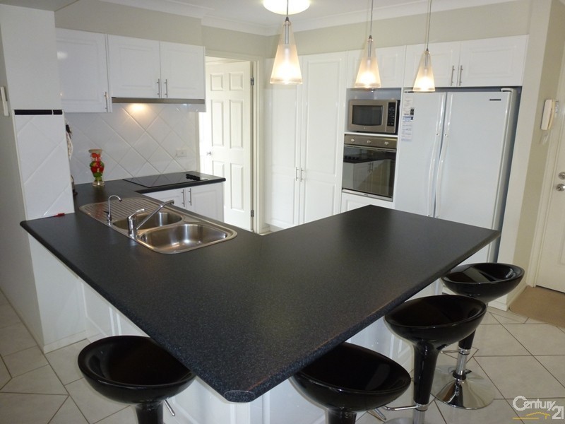 6 Atlas Grove, Cameron Park NSW 2285