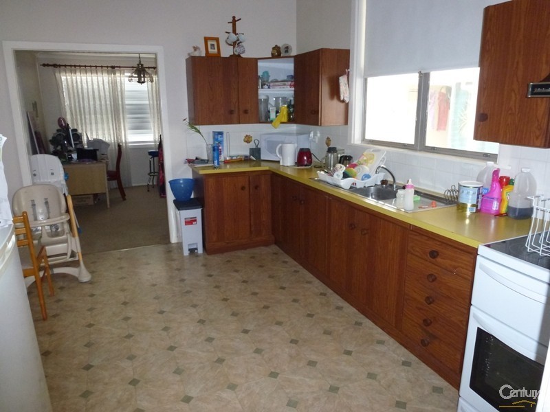 75 Newcastle Road, Wallsend NSW 2287