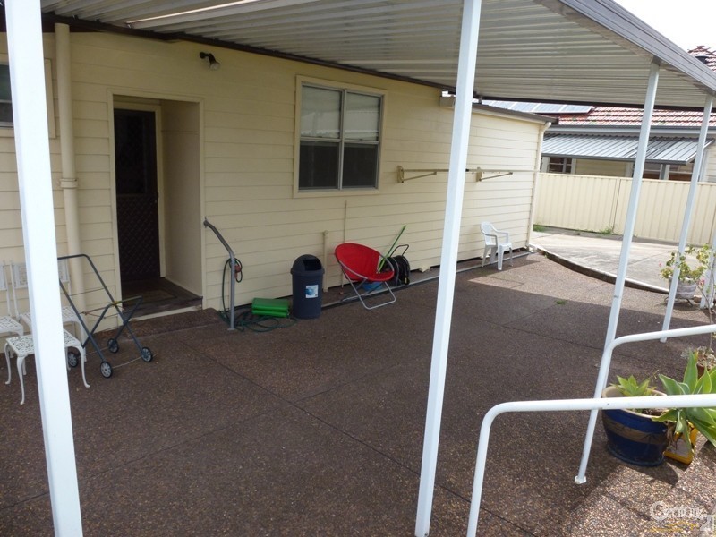 75 Newcastle Road, Wallsend NSW 2287