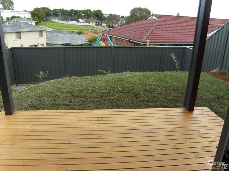 7/8 Angophora, Warabrook NSW 2304