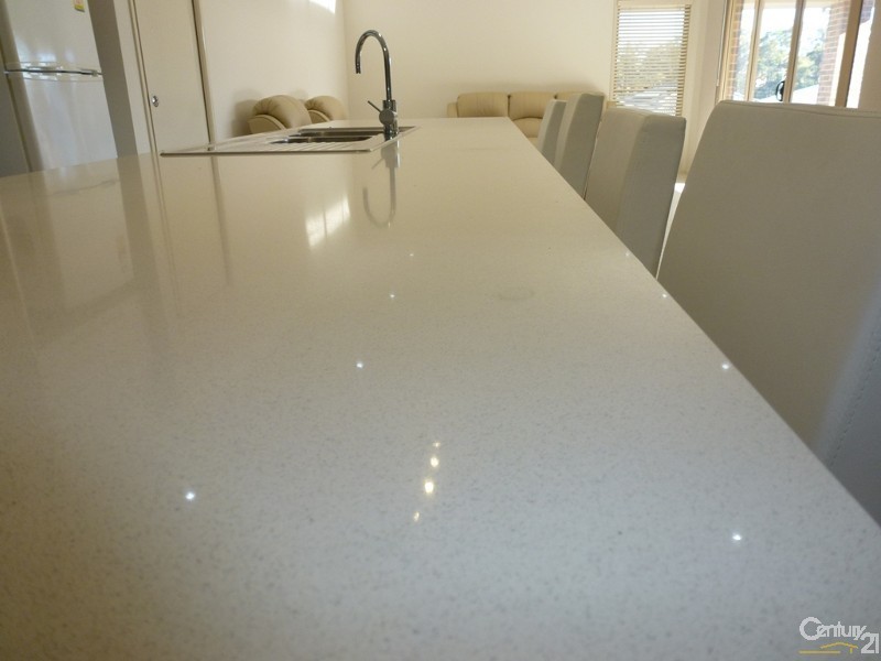 7 Foveaux Street, Cameron Park NSW 2285