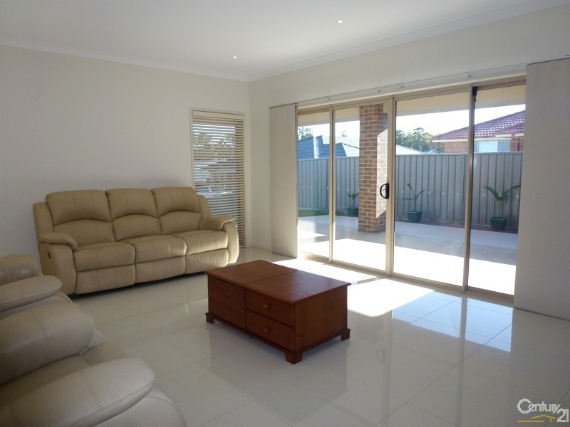 7 Foveaux Street, Cameron Park NSW 2285