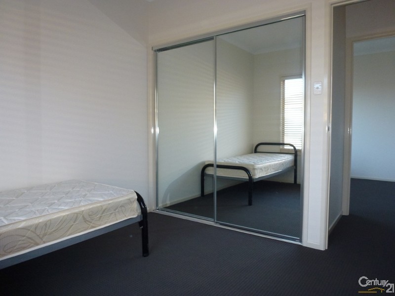 7 Foveaux Street, Cameron Park NSW 2285