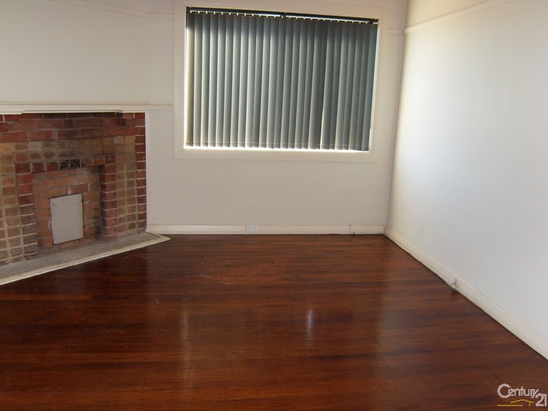 42 Lambton Road, Waratah NSW 2298