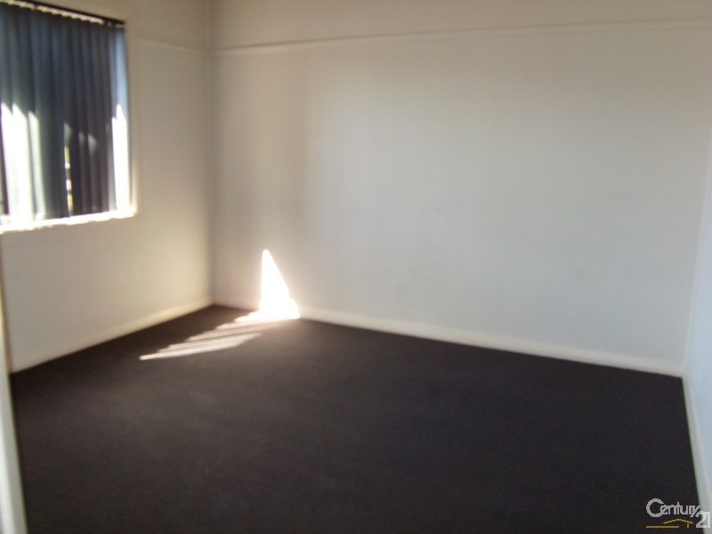 42 Lambton Road, Waratah NSW 2298