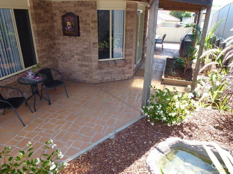 5 Toucan Close, Cameron Park NSW 2285