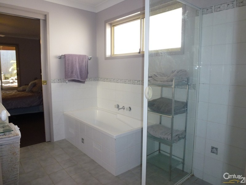 5 Toucan Close, Cameron Park NSW 2285