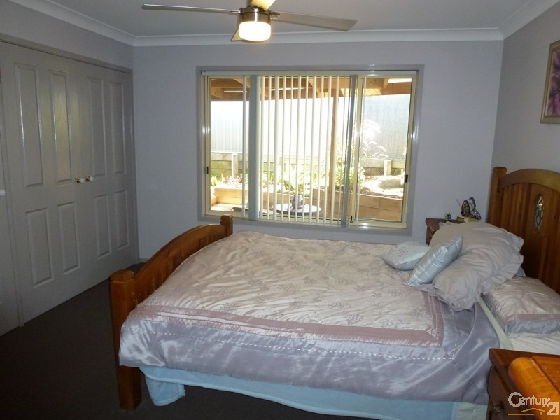 5 Toucan Close, Cameron Park NSW 2285