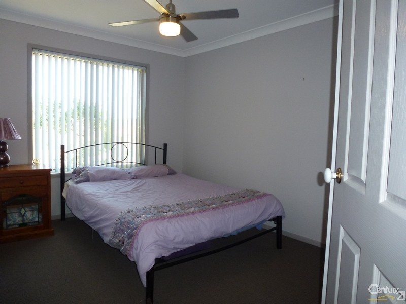 5 Toucan Close, Cameron Park NSW 2285