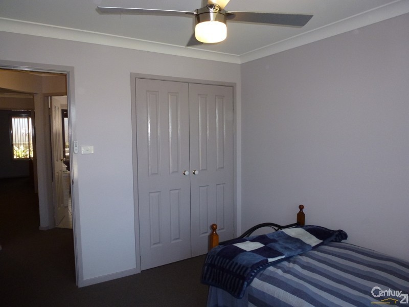 5 Toucan Close, Cameron Park NSW 2285