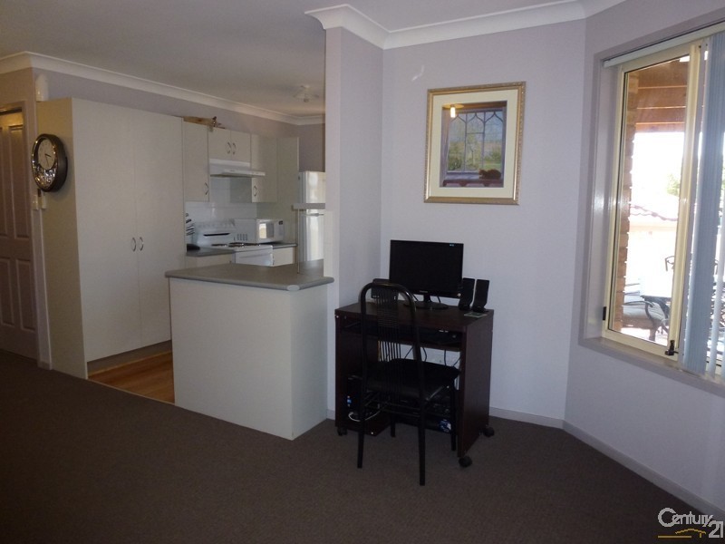 5 Toucan Close, Cameron Park NSW 2285