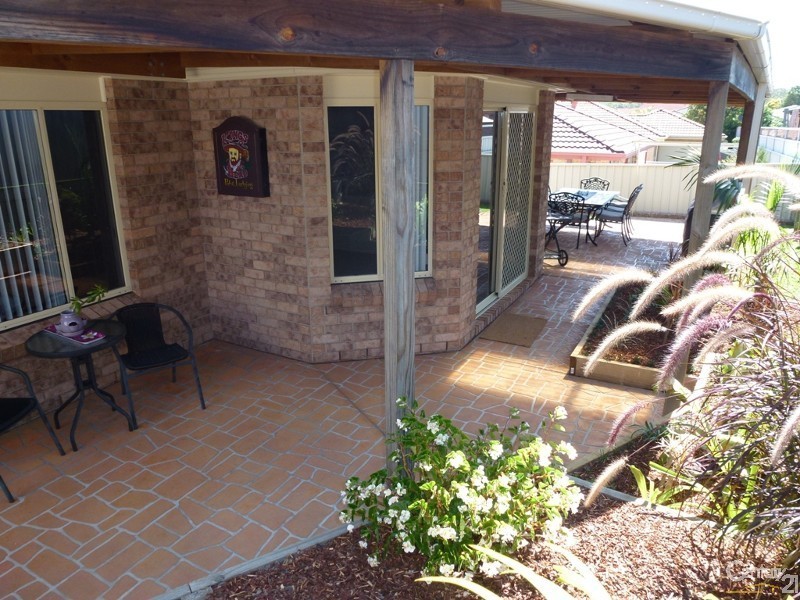 5 Toucan Close, Cameron Park NSW 2285