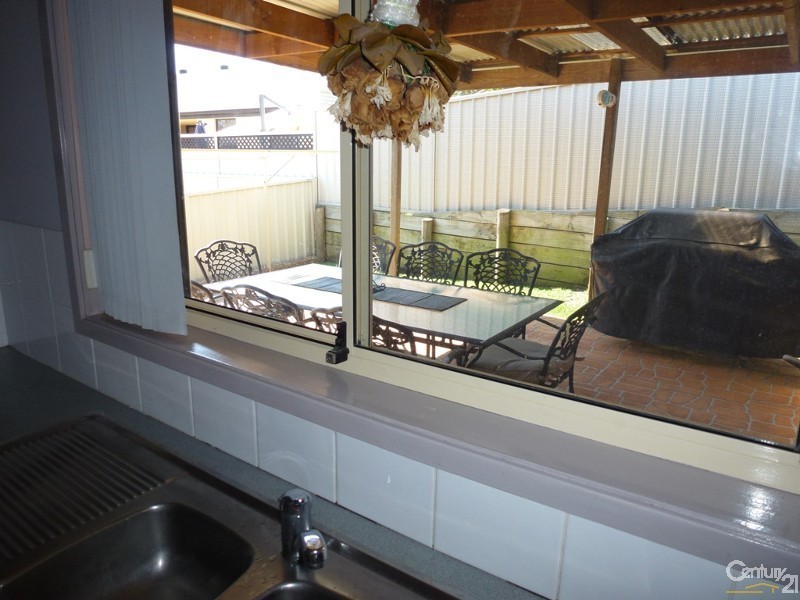 5 Toucan Close, Cameron Park NSW 2285