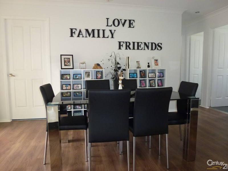 9 Balarang Street, Maryland NSW 2287